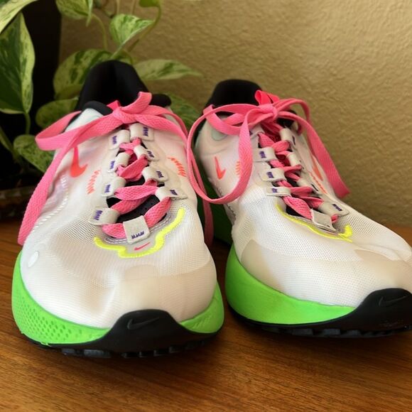 EUC Nike Shoes React Escape rn Running 10.5 - Picture 6 of 16